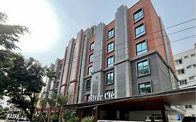 Hotel Silver Cle Hitech City Madhapur
